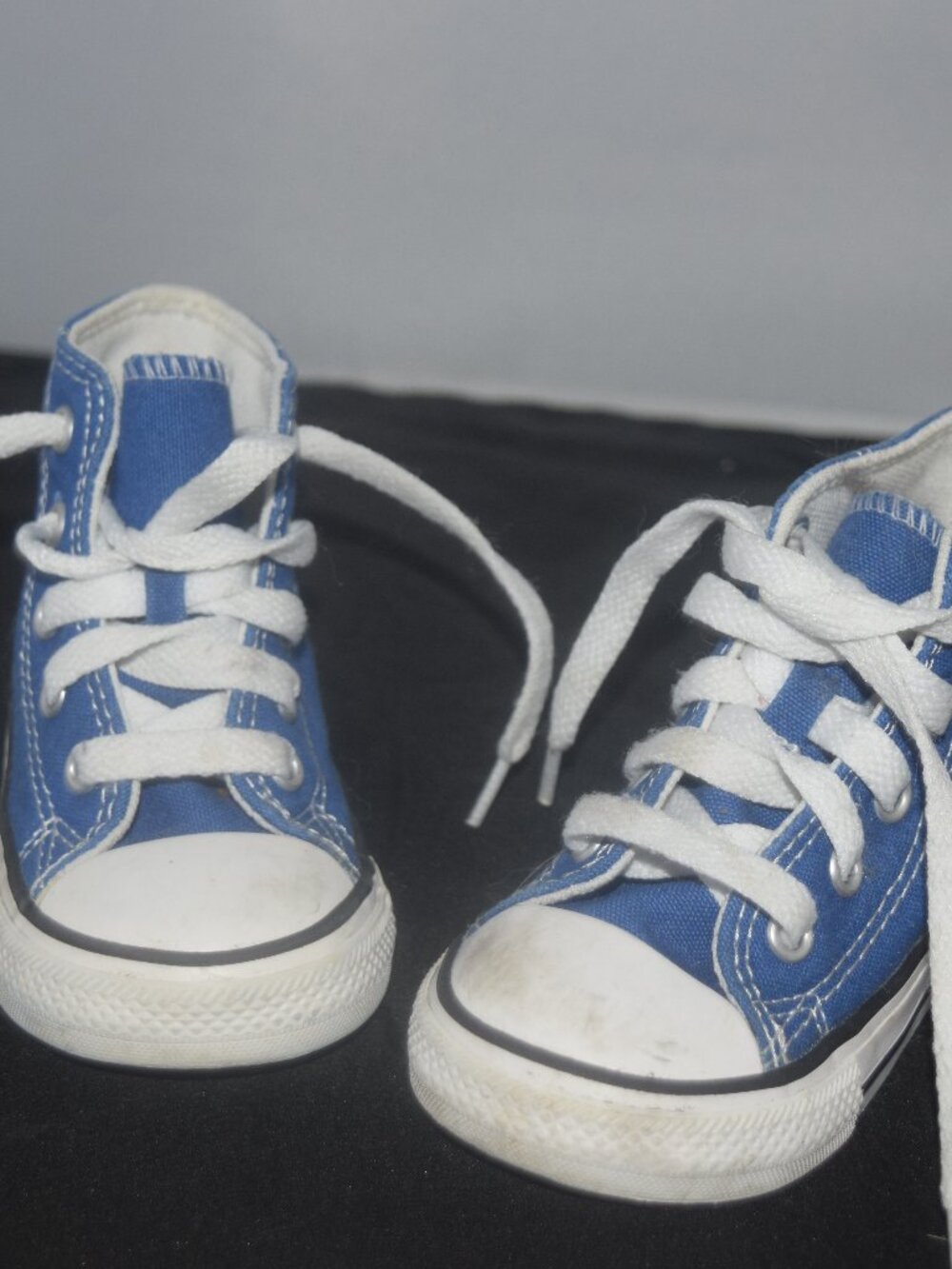 Converse Chuck Taylor All Star High-Top Sneakers | Toddler Size 6, unisex